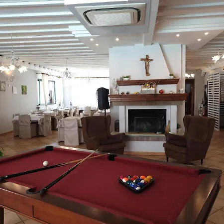 Posto Nove 3* 코로폴리