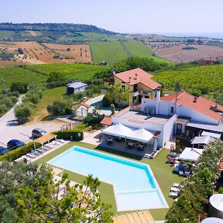 Posto Nove 4* Коррополи